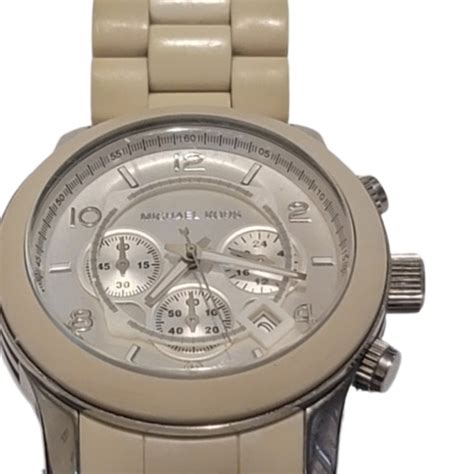 Michael Kors Oversized Runway MK8108 Wrist Watch for Men